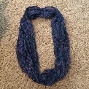 American Eagle Infinity Scarf Blue and Pink Print